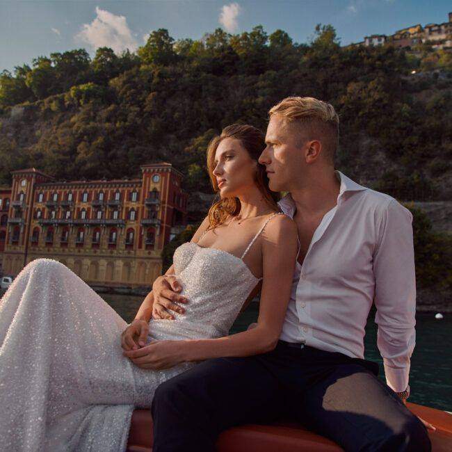 Boat rental service for special wedding in lake como